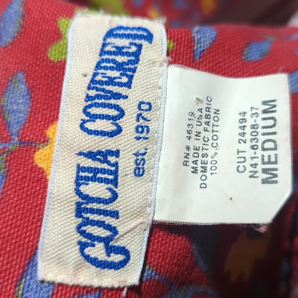 Vtg. Gotcha Covered Red Floral Jean Jacket Fabric Flower power Embroidered Back - Picture 6 of 9